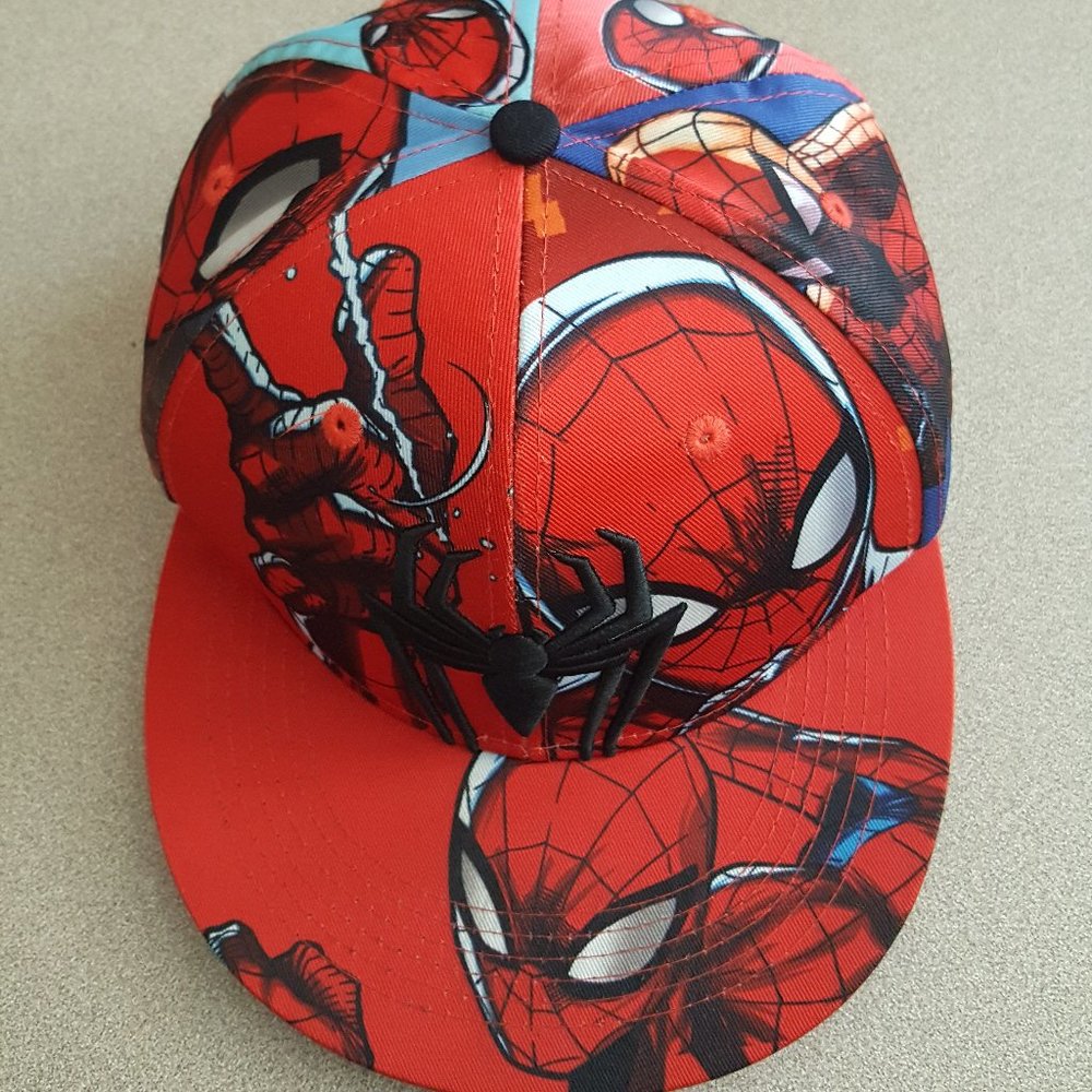 Marvel Comics Spiderman Embroidered Classic Character Costume Snapback Hat - Picture 3 of 7